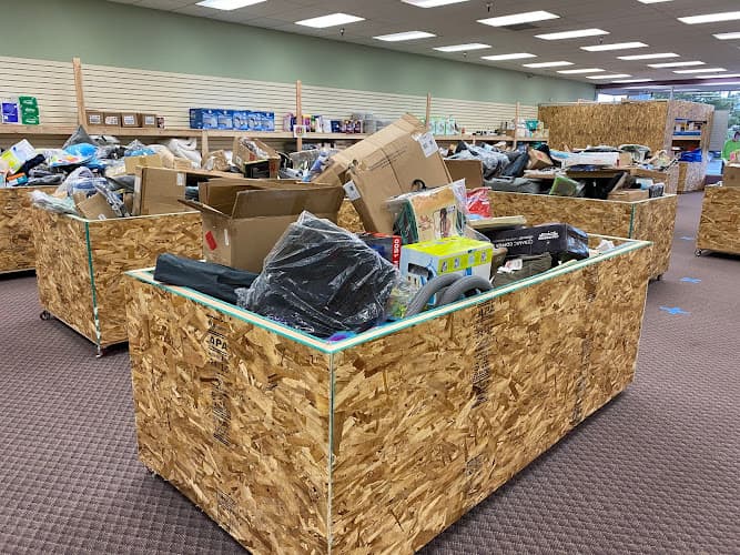 Cheaper by the Day storefront