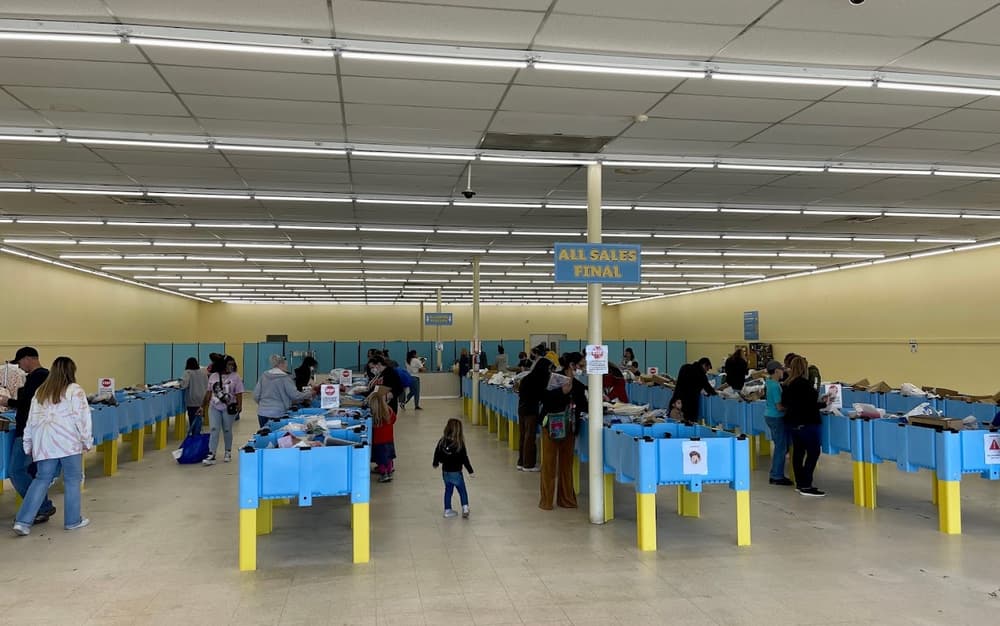 DaaBIN Store - Graham, NC storefront