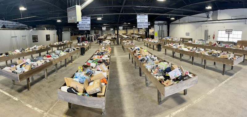 Discount Bins storefront