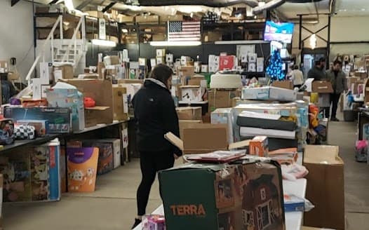 King of Deals storefront