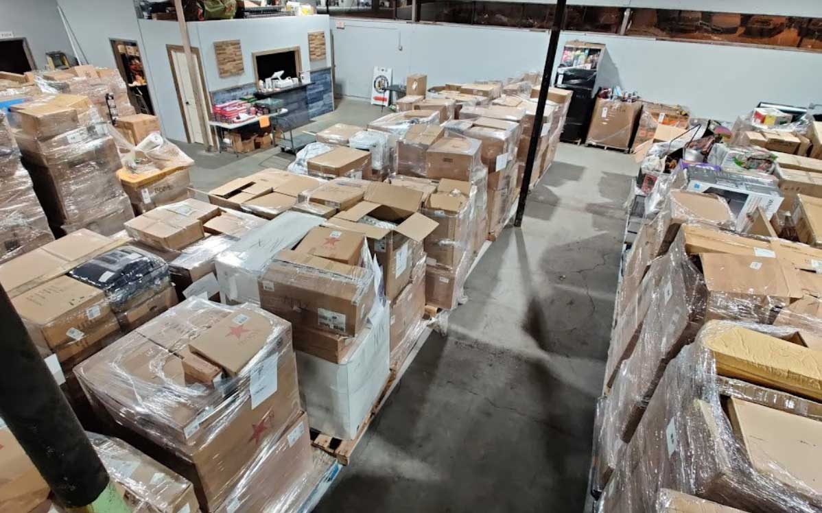 SCD Sales and Liquidation storefront