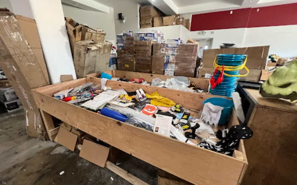 TREASURE BIN STORE storefront