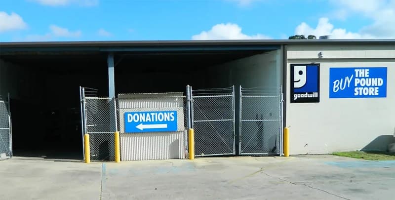 Goodwill Outlet Scott storefront