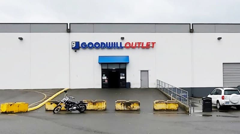 Goodwill Outlet Tacoma storefront