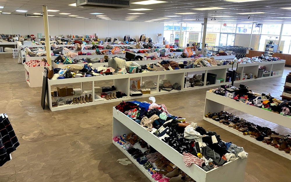 Bin and liquidation store $5 Gold Diggers Tulsa | 5117 S Peoria Ave, Tulsa, Oklahoma