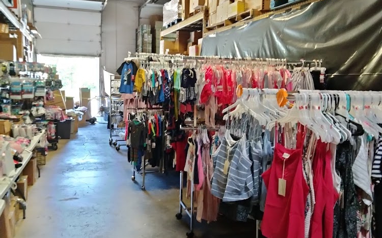 Bin and liquidation store bins2bargains Twinsburg | 10735 Ravenna Rd Unit 400, Twinsburg, Ohio