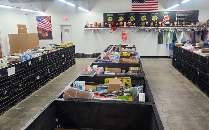 Bin and liquidation store Daily Deals Bargain Bins Joplin | 2207 W 7th St, Joplin, Missouri