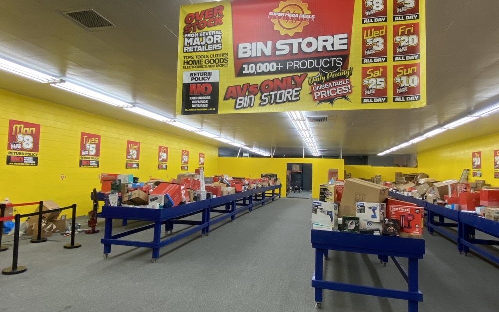 Bin and liquidation store Super Mega Deals Bin Store Palmdale | 2049 E Palmdale Blvd, Palmdale, California