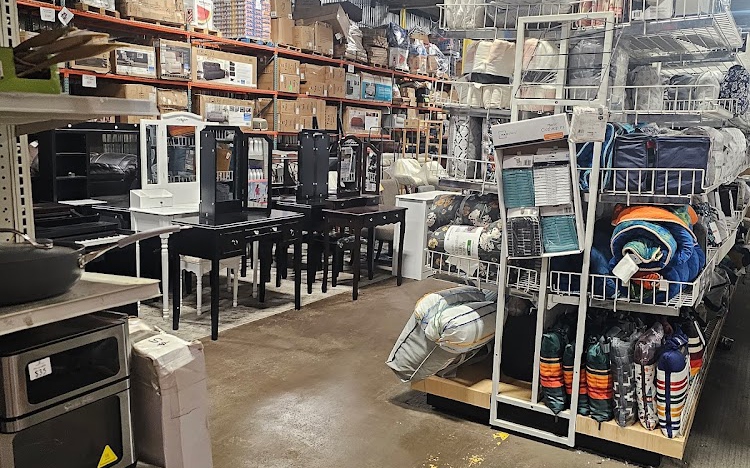 Bin and liquidation store B&L Liquidation Philadelphia | 9490 Blue Grass Rd Suite G, Philadelphia, Pennsylvania